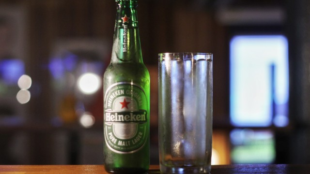 Heineken on the bar